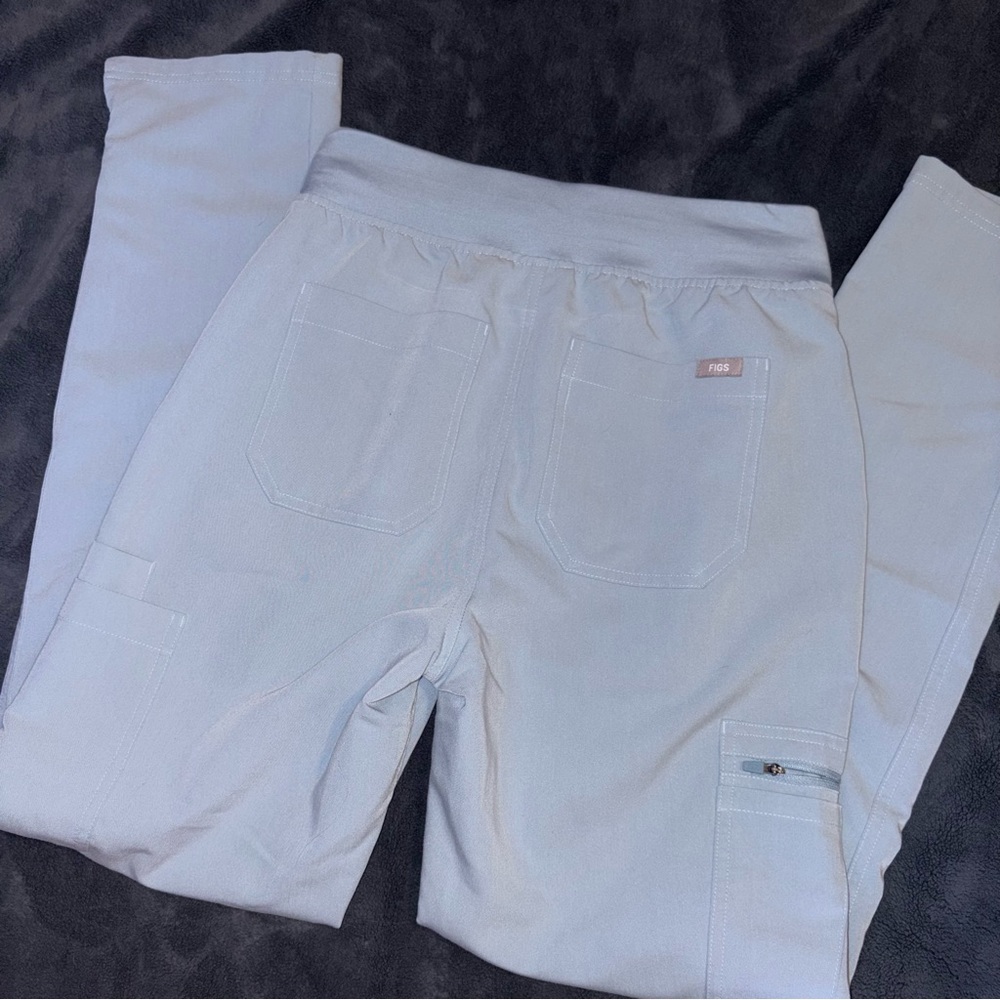 FIGS High Waisted Yola Skinny Scrubs - Picture 3 of 5